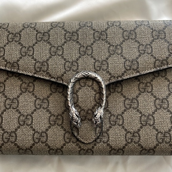 Gucci purse - Picture 6 of 11